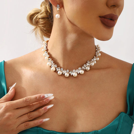 Elegant bridal  necklace jewelry suit