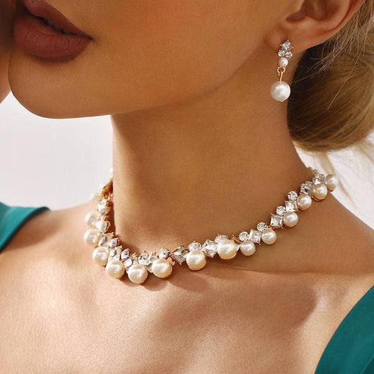 Baroque Alloy Necklace And Earrings 