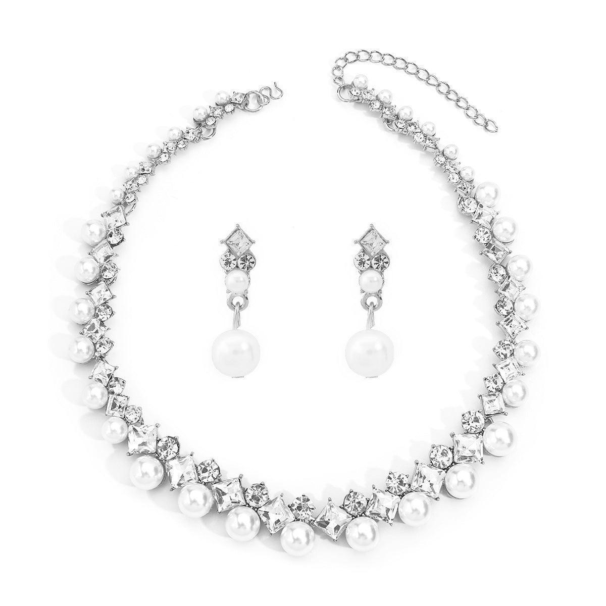 Baroque Alloy Necklace And Earrings 