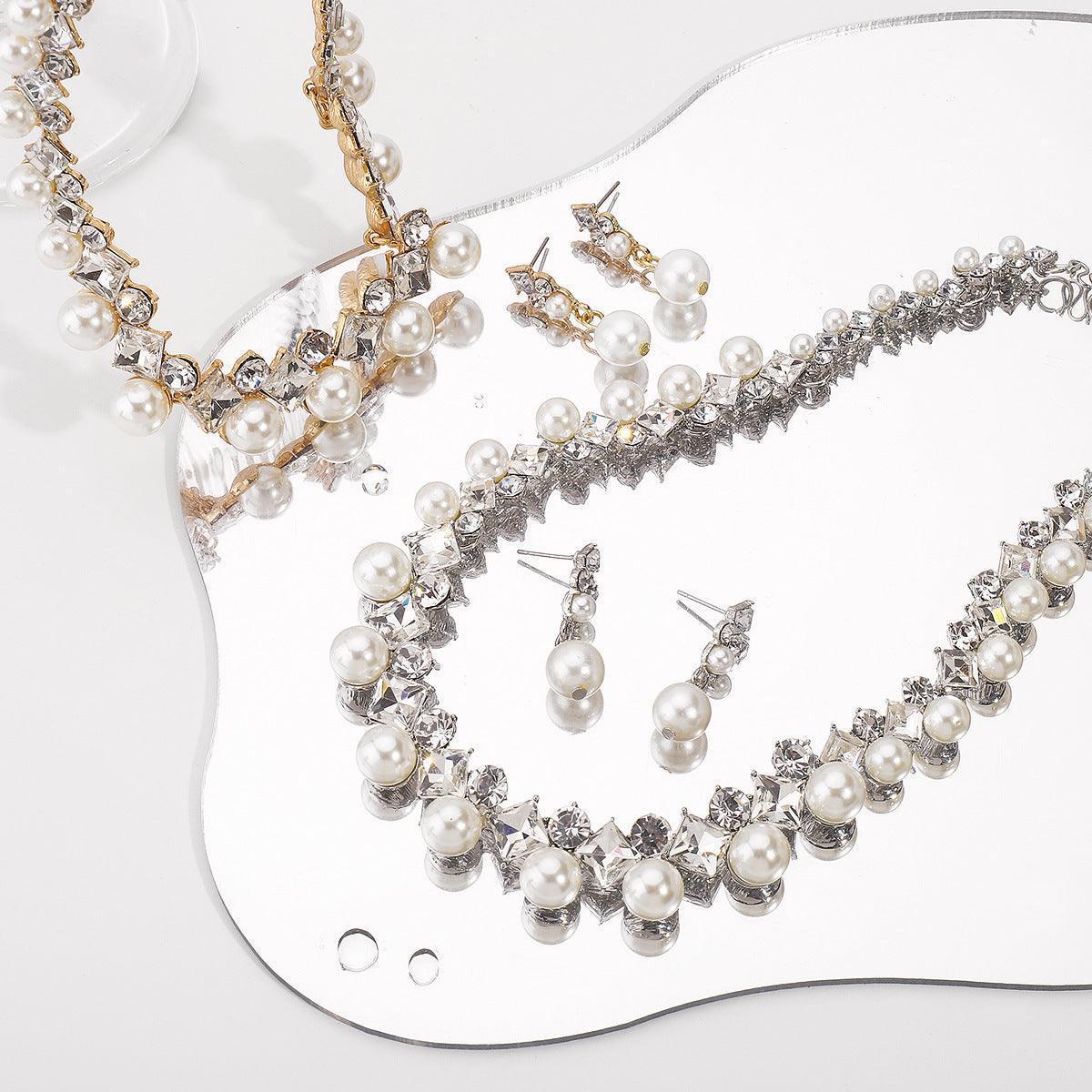 Elegant bridal  necklace earrings jewelry suit
