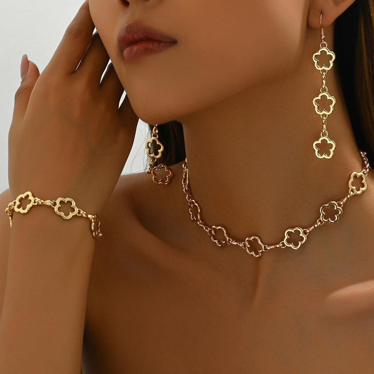 Plum Blossom Bracelet